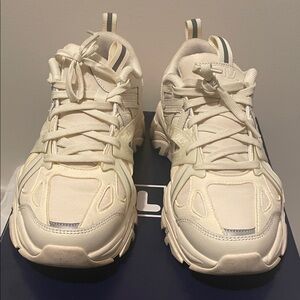 Fila Off-White Chunky Sneakers